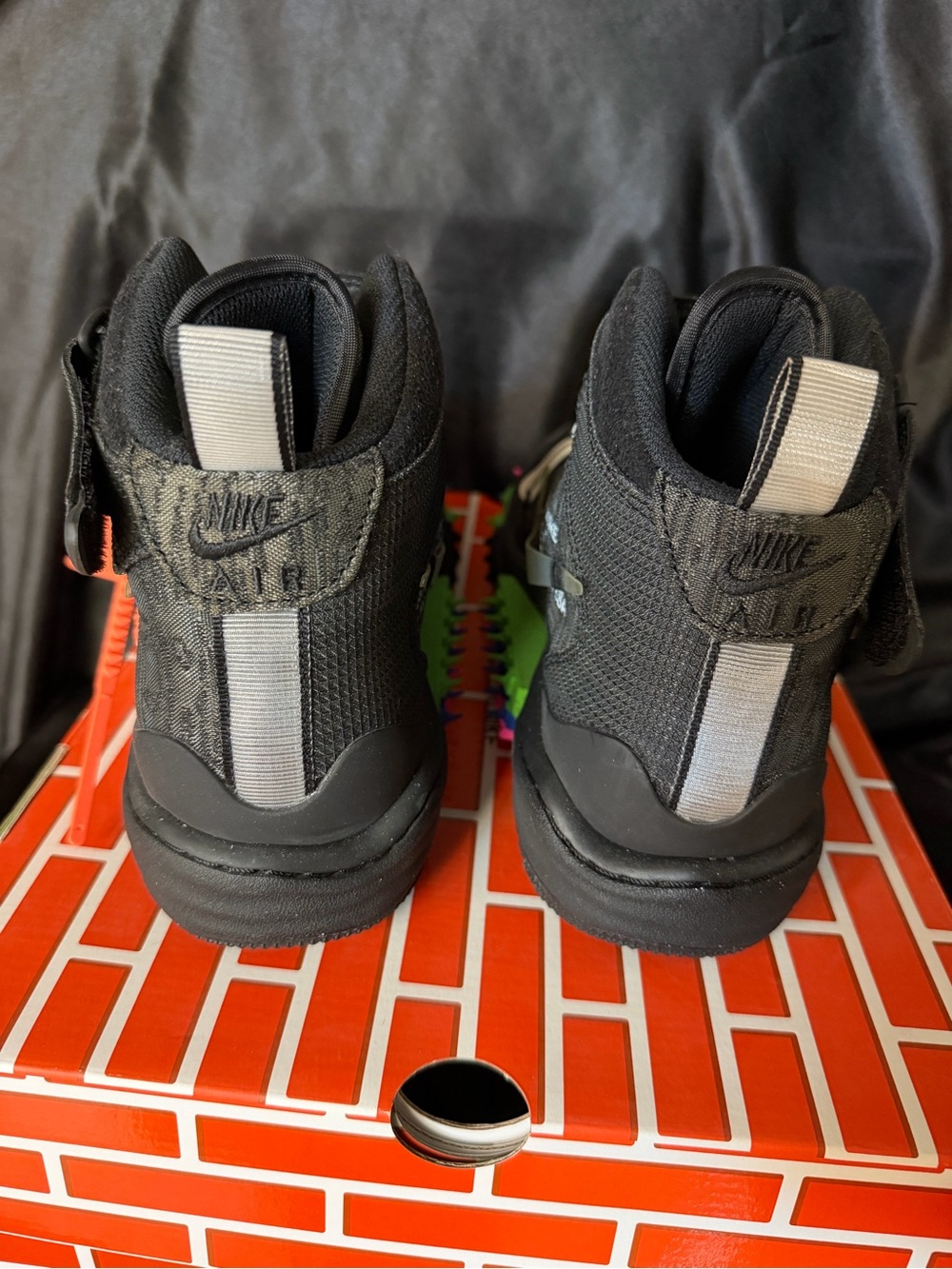 Nike Air Force 1 Mid x Off-White Black - Mens Size 10.5 - Picture 6 of 10